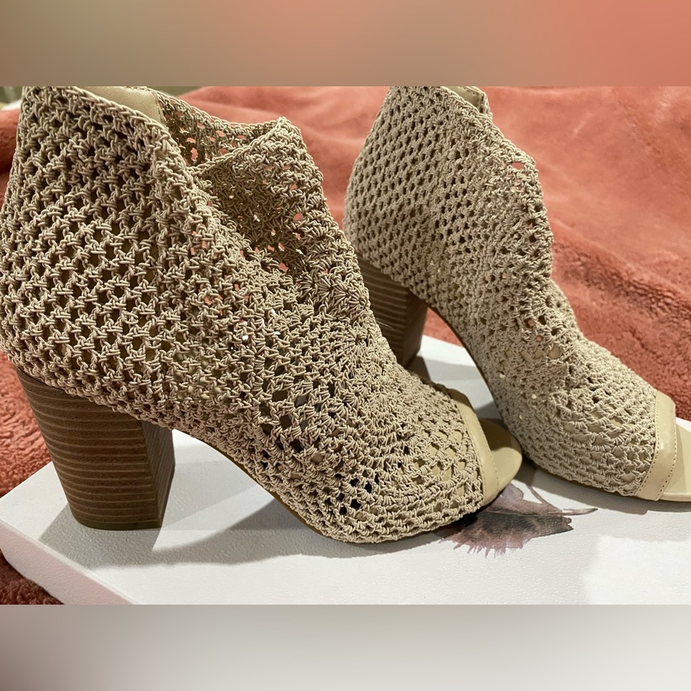 Women shoes